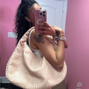 SOLD SORRY!! 🩷BOTTEGA Vintage Large Hobo